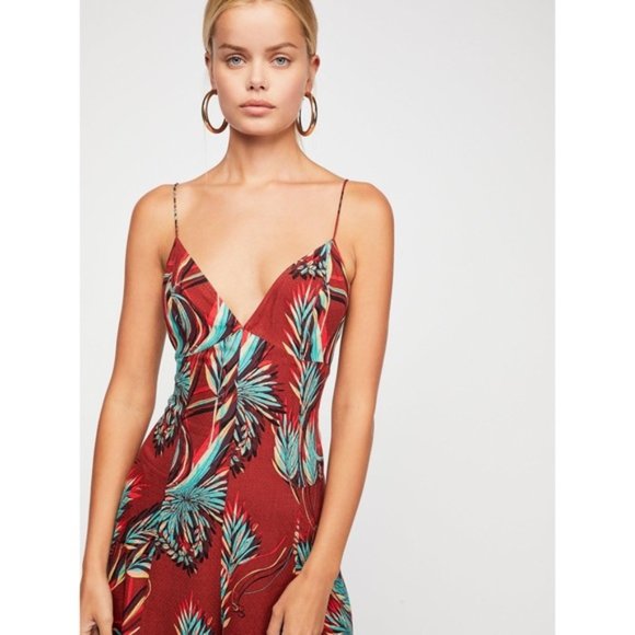 Free People red tropical Alissa Jumpsuit NWOT - Picture 2 of 8